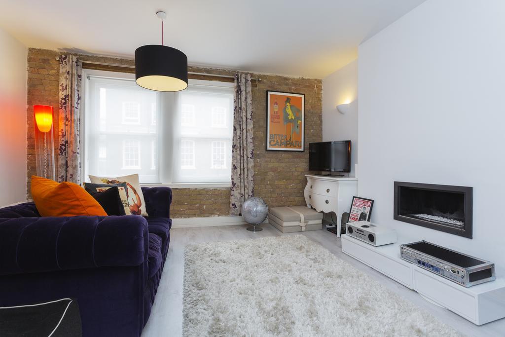 Veeve - Sophisticated Soho Apartment ลอนดอน ภายนอก รูปภาพ